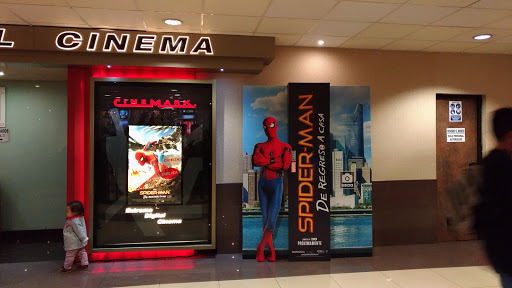 Cinemark Jockey Plaza