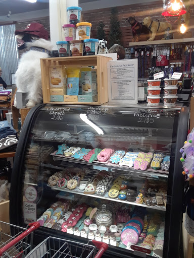 Pet Store «Firehouse Pet Shop & Grooming», reviews and photos, 17 S Wenatchee Ave, Wenatchee, WA 98801, USA