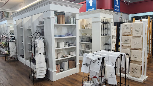 Hardware Store «Blackhawk Hardware», reviews and photos, 4225 Parkroad Shopping Center, Charlotte, NC 28209, USA