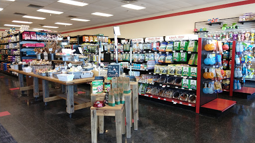Pet Supply Store «Chuck & Don’s Pet Food & Supplies», reviews and photos, 8115 Wedgewood Ln N #1, Maple Grove, MN 55369, USA