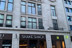Shake Shack Tottenham Court Road image