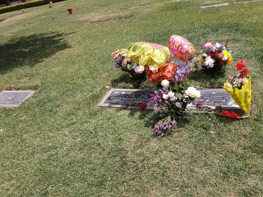 Florist «Ron & Alicia Robinson Florist», reviews and photos, 1610 S Grand Ave, Glendora, CA 91740, USA