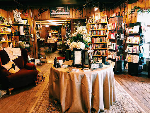 Gift Shop «Seedlings Gifts & Books», reviews and photos, 521 W 78th St, Chanhassen, MN 55317, USA