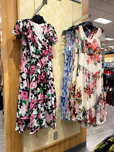 Department Store «Century 21 Department Store», reviews and photos, 61-35 Junction Blvd, Rego Park, NY 11374, USA