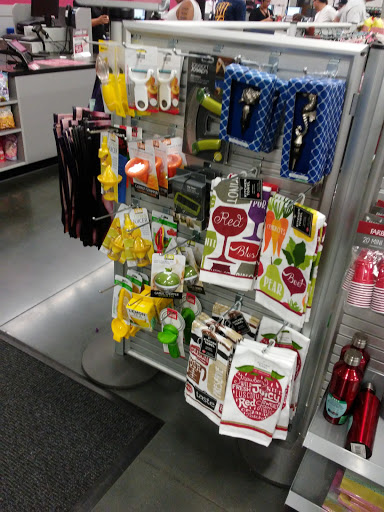 Clothing Store «Burlington Coat Factory», reviews and photos, 1965 N Pebble Creek Pkwy, Goodyear, AZ 85395, USA