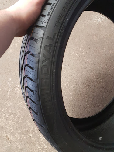 Budget Tyres - Hull