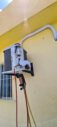 Rua Joaquim Gonçalves Ledo N 18B - Dois Unidos, Recife - PE, 52160-815, Brasil