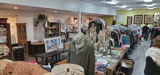 Thrift Store «Dog Junkies Thrift Store», reviews and photos, 4611 N Rancho Dr, Las Vegas, NV 89130, USA