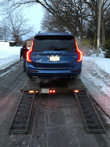 Car Dealer «Patrick Volvo», reviews and photos, 1600 E Higgins Rd, Schaumburg, IL 60173, USA