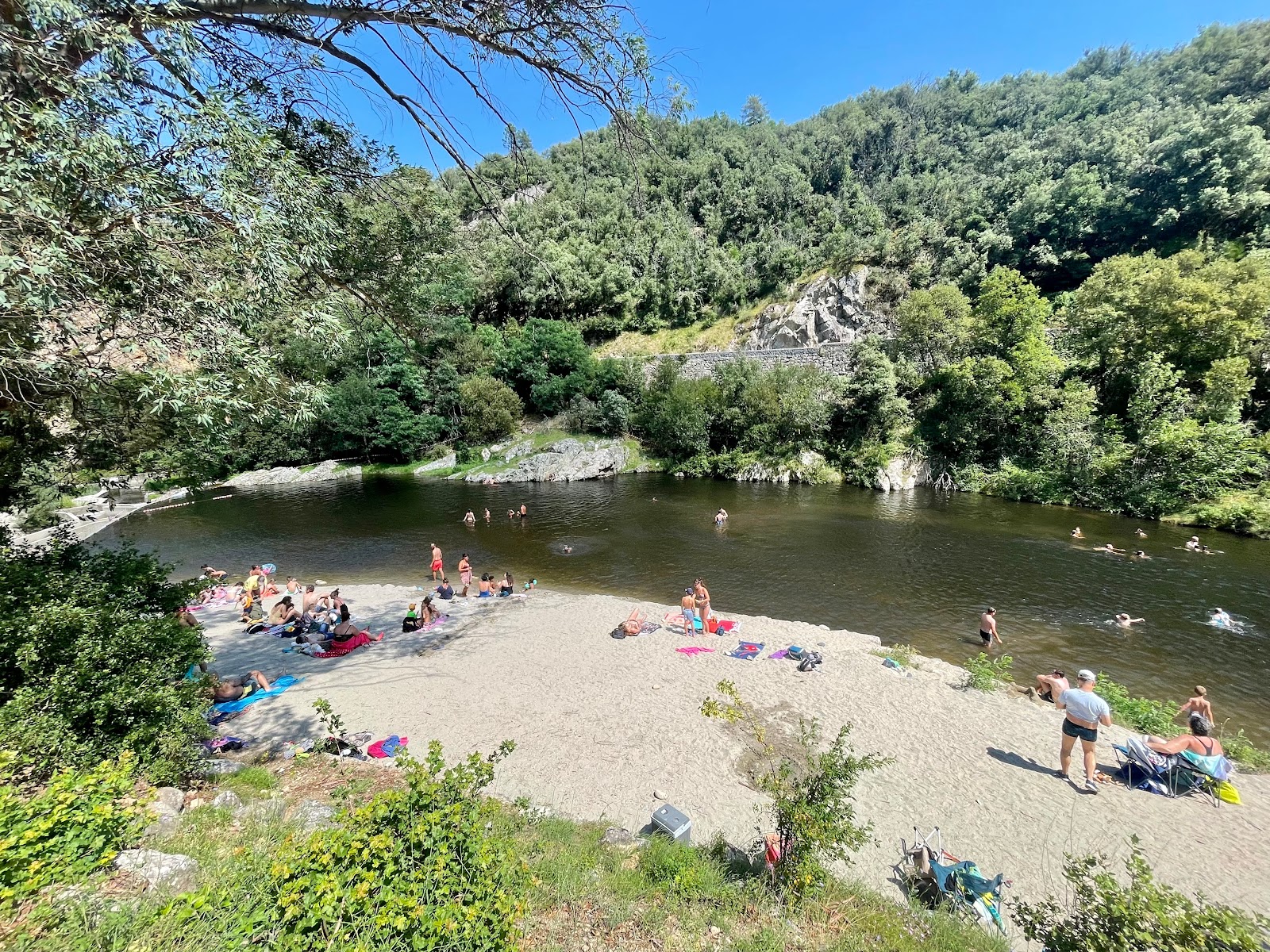 Foto di La Plage de la Fontugne con una superficie del sabbia beige