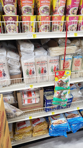 Supermarket «Rowes Supermarkets», reviews and photos, 5435 Blanding Blvd, Jacksonville, FL 32244, USA