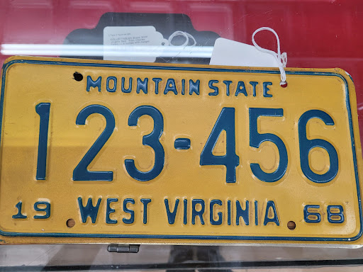 Used Book Store «Needful Things», reviews and photos, 218 W Washington St, Charles Town, WV 25414, USA