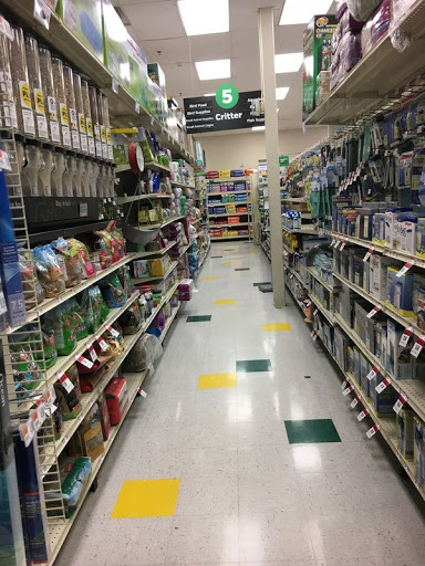 Pet Supply Store «Pet Supplies Plus», reviews and photos, 101 Mountaineer Dr #113, Stroudsburg, PA 18360, USA