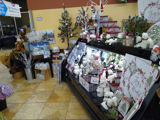 Supermarket «Giant Eagle Supermarket», reviews and photos, 1201 Mentor Ave, Painesville, OH 44077, USA