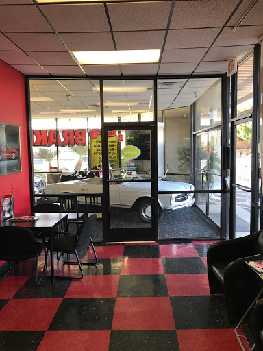 Auto Repair Shop «Airpark Auto Clinic», reviews and photos, 8135 E Butherus Dr #1, Scottsdale, AZ 85260, USA