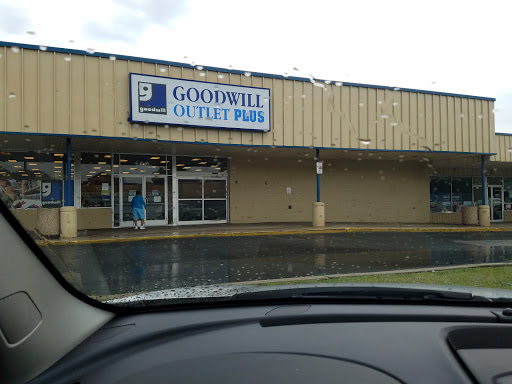 Thrift Store «Goodwill Outlet Plus», reviews and photos, 138 Carroll Island Rd, Middle River, MD 21220, USA