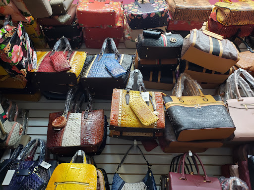 Discount Store «Greenbriar Discount Mall», reviews and photos, 2975 Headland Dr SW, Atlanta, GA 30311, USA