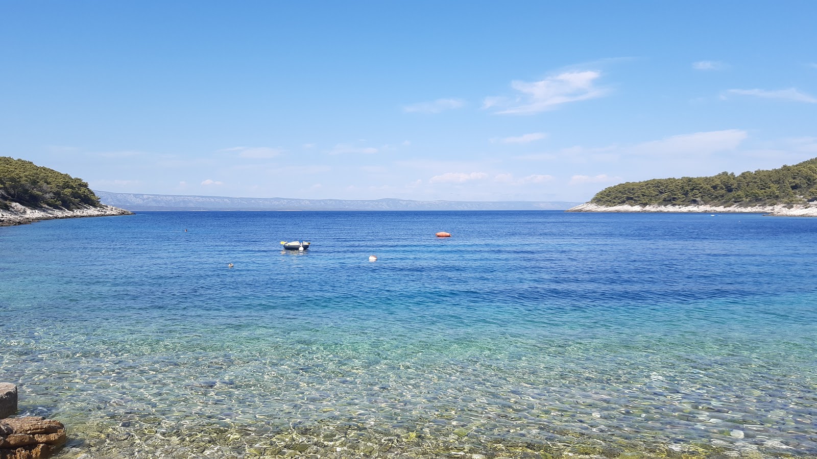 Photo de Meduza beach zone sauvage