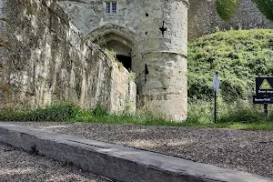 Carisbrooke Castle image