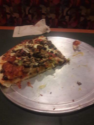 Pizza Restaurant «Round Table Pizza», reviews and photos, 3331 Solano Ave, Napa, CA 94558, USA