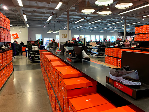 Shopping Mall «Vacaville Premium Outlets», reviews and photos, 321 Nut Tree Rd, Vacaville, CA 95687, USA