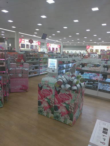 Hair Salon «Ulta Beauty», reviews and photos, 5860 Leesburg Pike, Falls Church, VA 22041, USA