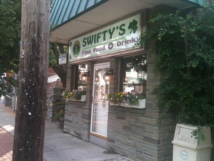 Swifty's Restaurant and Pub 12054