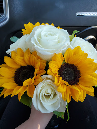 Florist «Hassell Florist», reviews and photos, 1679 Drew St, Clearwater, FL 33755, USA