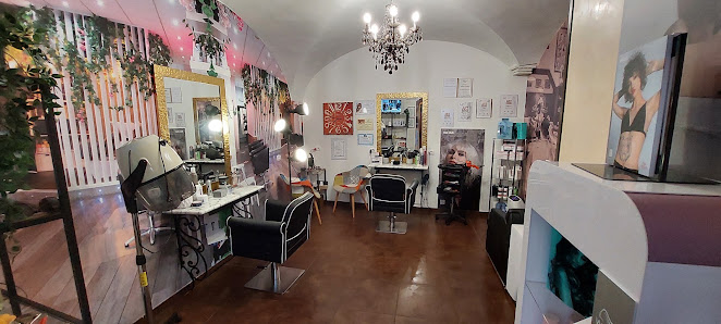 101 Hairstyles di Floriana Pietroiusti Via Giardino, 16, 67044 Cerchio AQ, Italia