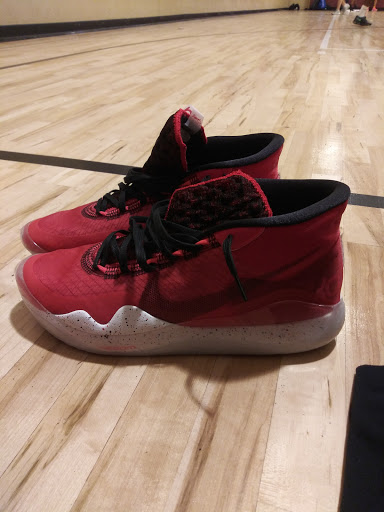 Clothing Store «Nike Factory Store», reviews and photos, 1475 N Burkhart Rd Suite C-200, Howell, MI 48855, USA