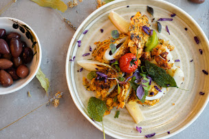 Photo n°44 de Ola Kala à Paris ()