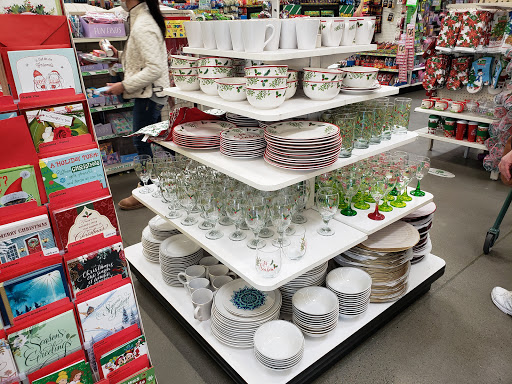 Dollar Store «Dollar Tree», reviews and photos, 25000 Blue Ravine Rd, Folsom, CA 95630, USA