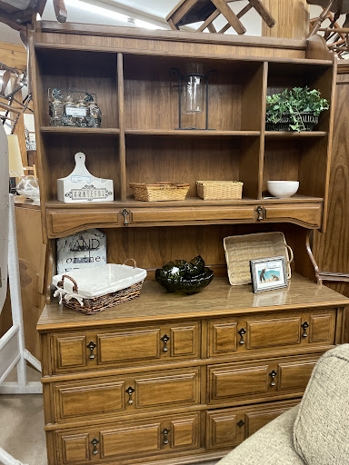 Consignment Shop «Refabulous Furnishings», reviews and photos, 2231 Vestal Pkwy W, Vestal, NY 13850, USA