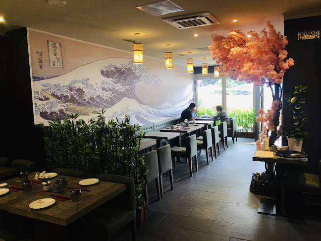 https://www.facebook.com/miyazaki.montreux/