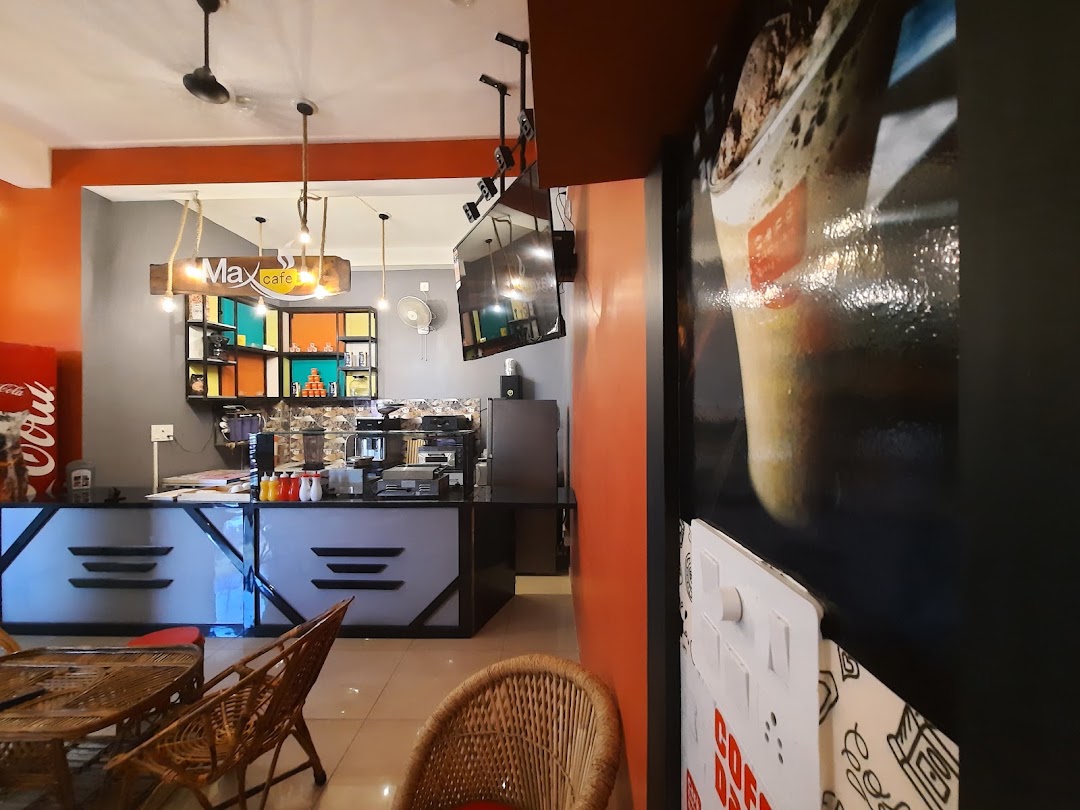 Max Cafe