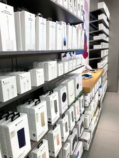 Computer Store «Apple Fashion Place», reviews and photos, 6191 State St, Murray, UT 84107, USA