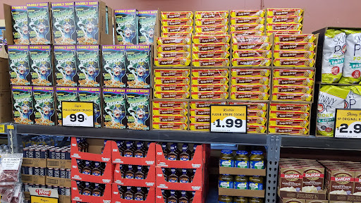 Grocery Store «Grocery Outlet Bargain Market», reviews and photos, 960 Roosevelt Ave, Enumclaw, WA 98022, USA