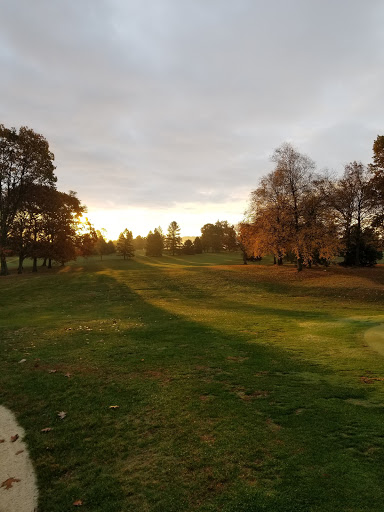 Golf Course «Piney Apple Golf Course», reviews and photos, 165 Slatersville Rd, Biglerville, PA 17307, USA