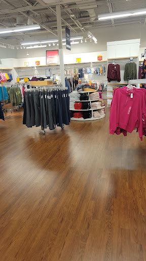 Clothing Store «Gap Outlet», reviews and photos, 1000 PA-611, Tannersville, PA 18372, USA