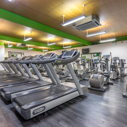 Reviews of Coldharbour Leisure Centre in London - Sports Complex