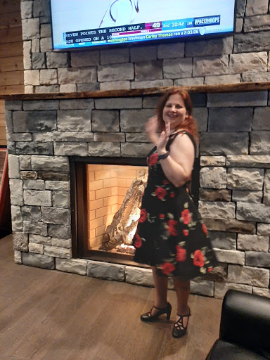 Bowling Alley «Strike City Lanes Bowling Center», reviews and photos, 1170 OR-99, Eugene, OR 97402, USA