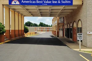 Americas Best Value Inn Texarkana image
