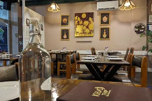 Khao Thip Thai Restaurant image