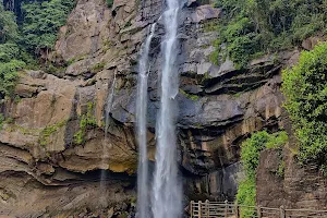 Aberdeen Waterfall image