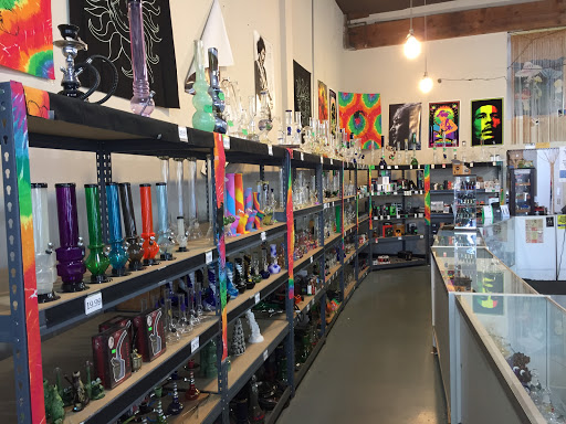 Tobacco Shop «Tobacco For Less Inc», reviews and photos, 4071 NE Sandy Blvd, Portland, OR 97212, USA