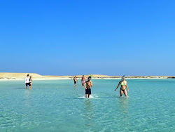 Ras Hankorab beach'in fotoğrafı imkanlar alanı
