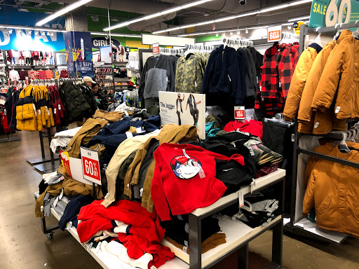 Clothing Store «Old Navy», reviews and photos, 40-24 College Point Blvd, Flushing, NY 11354, USA