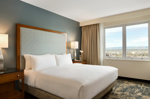 Bargain hotels Denver