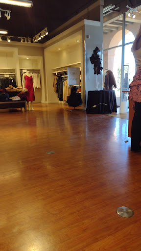 Sportswear Store «Columbia Sportswear Outlet Store at Outlets at Anthem», reviews and photos, 4250 W Anthem Way, Phoenix, AZ 85086, USA