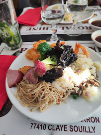 Plats et boissons du Restaurant de type buffet Royal Chine 裕龙大酒楼 à Claye-Souilly - n°7